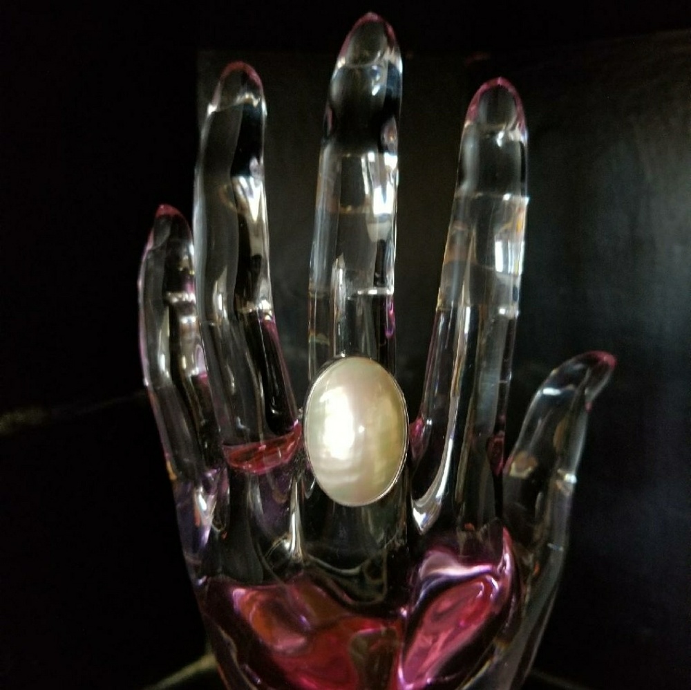 Mother of Pearl Ring Size 8 Sterling Geneva  J.A